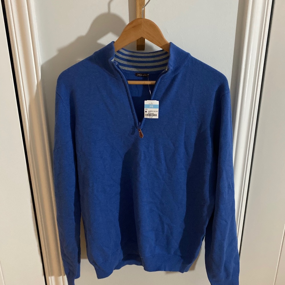 Sweater. - Picture 3 of 4